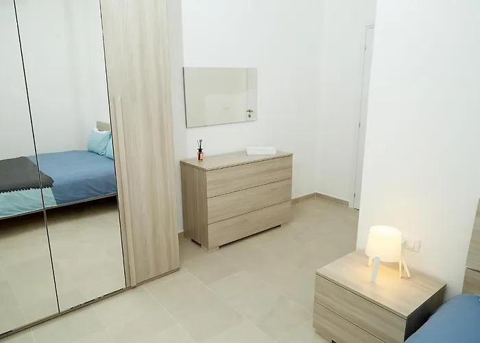 Scirocco לינה וארוחת בוקר